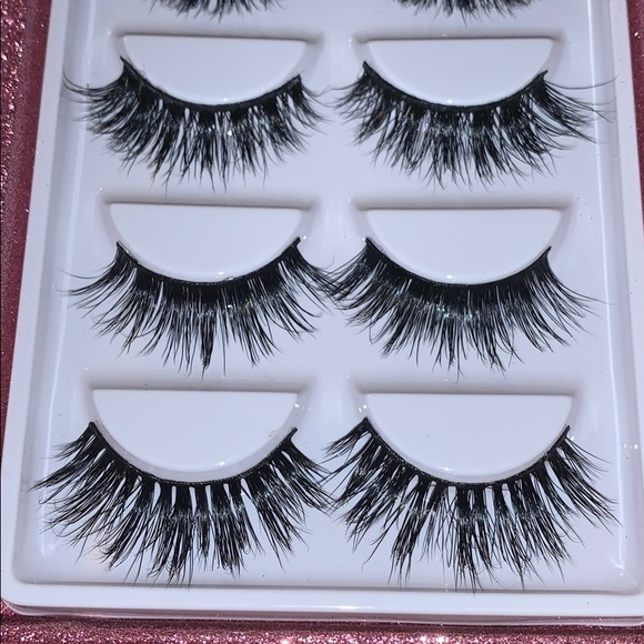 5 MINK LASHES 💖 - Picture 6 of 6